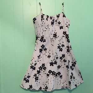 Casual floral print mini dress